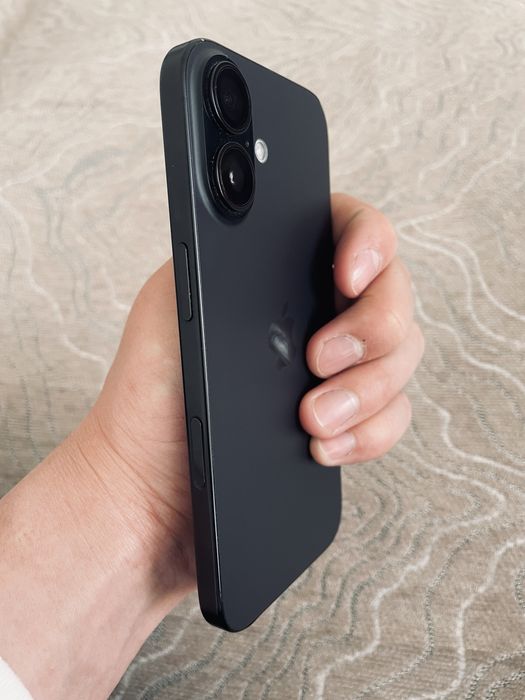 iPhone 16, 128 gb.