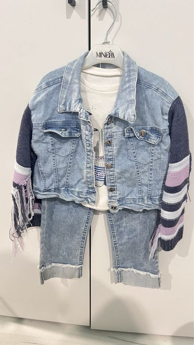 Продам срочно тройку на девочку, почти не носили.