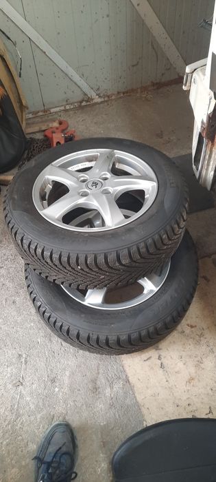 Аломиниеви джанти за дачия сандеро три