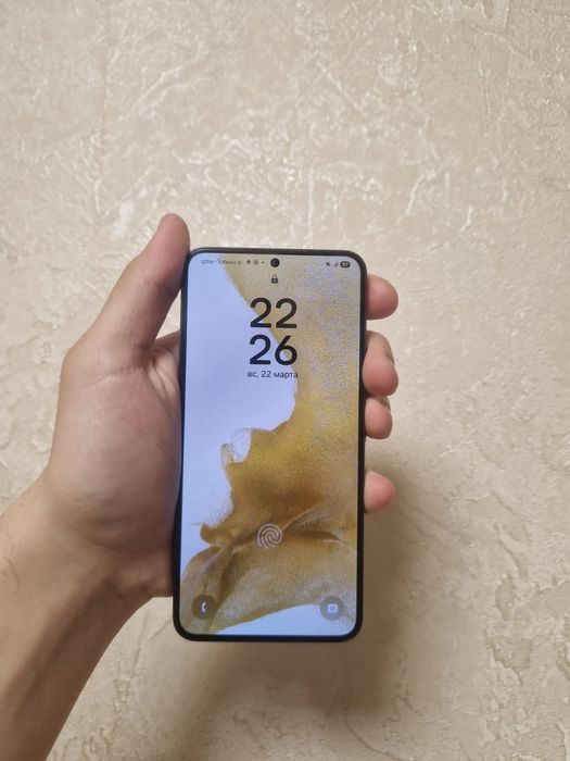Samsung s22 256/8