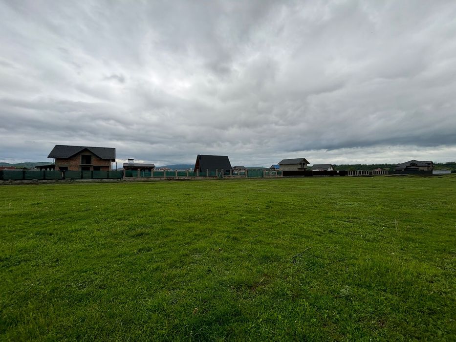 Vand teren intravilan in cartier Andrăsesti