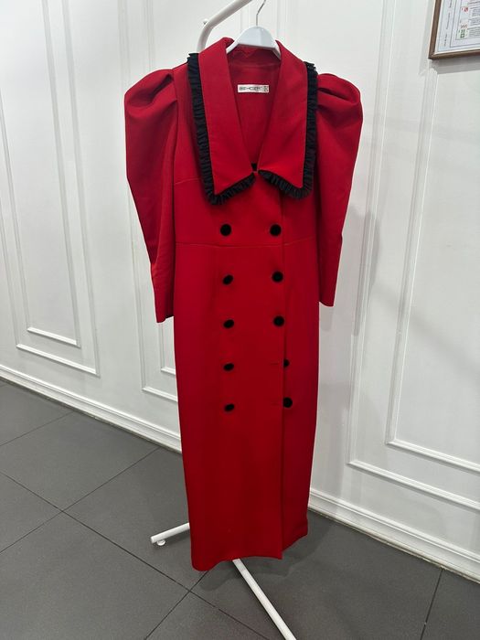 Платье шикарное макси