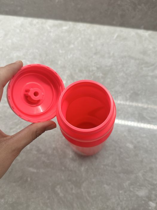 Sticla recipient Nike roz