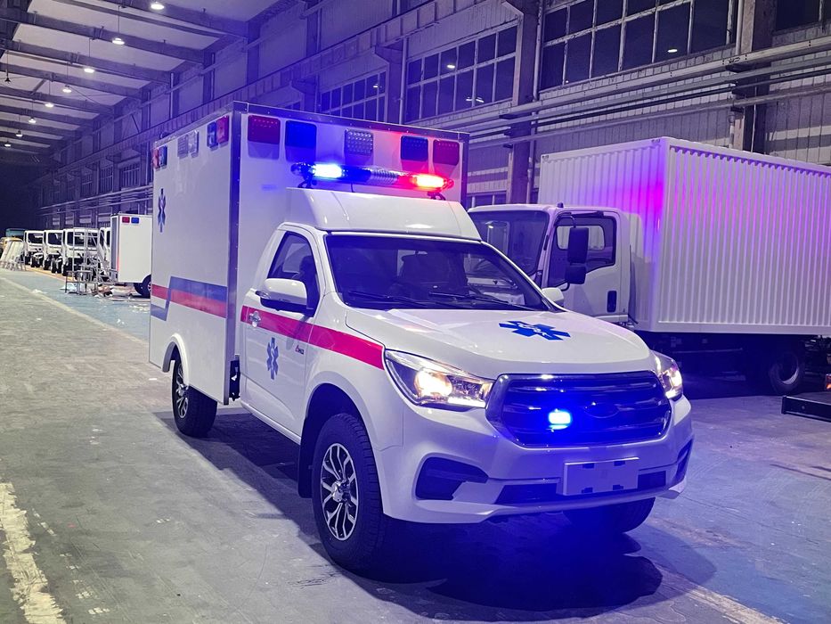 Автомобиля скорой помощи внедорожник Qingling (Isuzu) 4х4/ Ambulance
