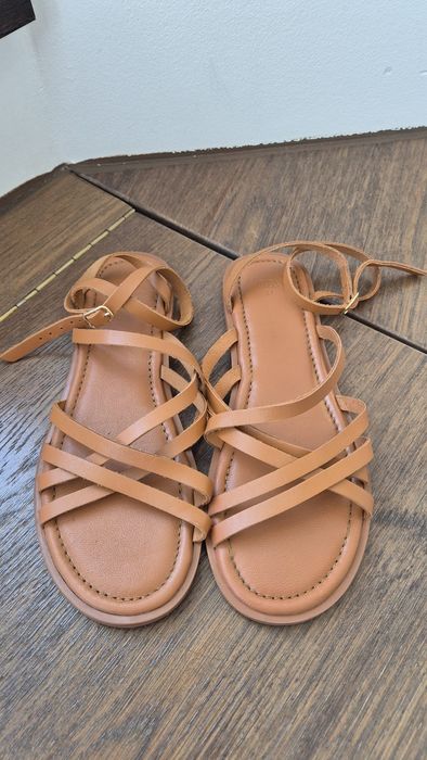 Sandale Zara 34 piele