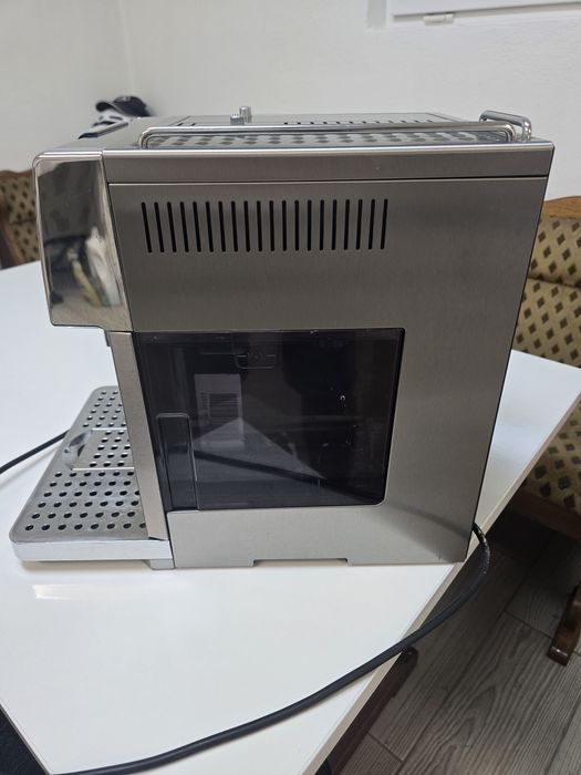 Aparat cafea Delonghi PrimaDonna