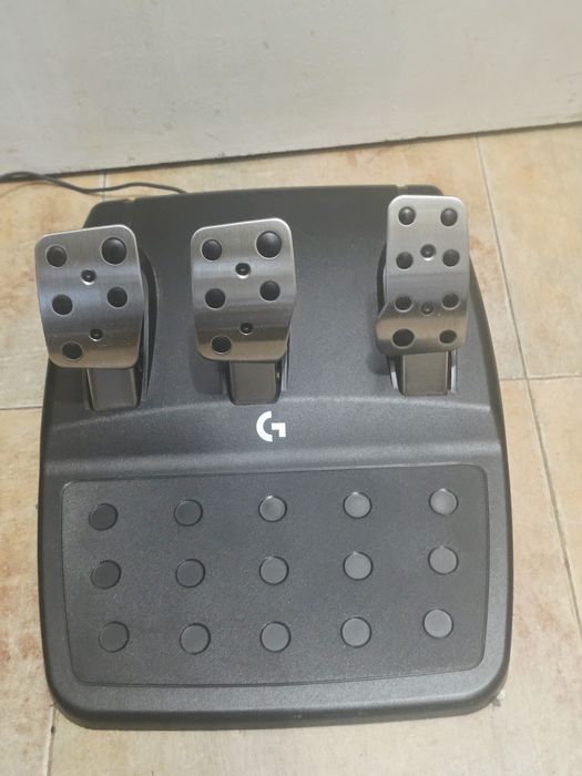 Logitech G923 + скоростен лост