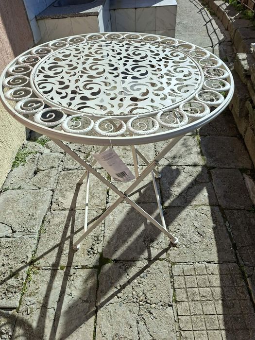 Здравейте, продавам чисто нова градинска маса