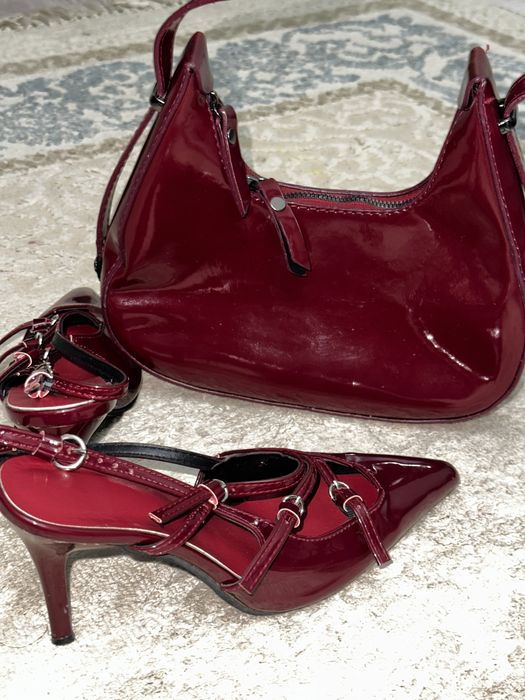 Туфли сумкасымен сатылады