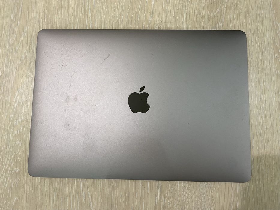 macbook pro 13 2017 в отличном сост