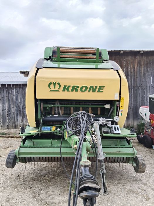Balotiera Krone Comprima John Deere