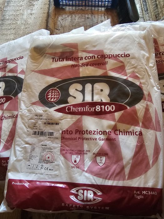 Combinezon de protecție