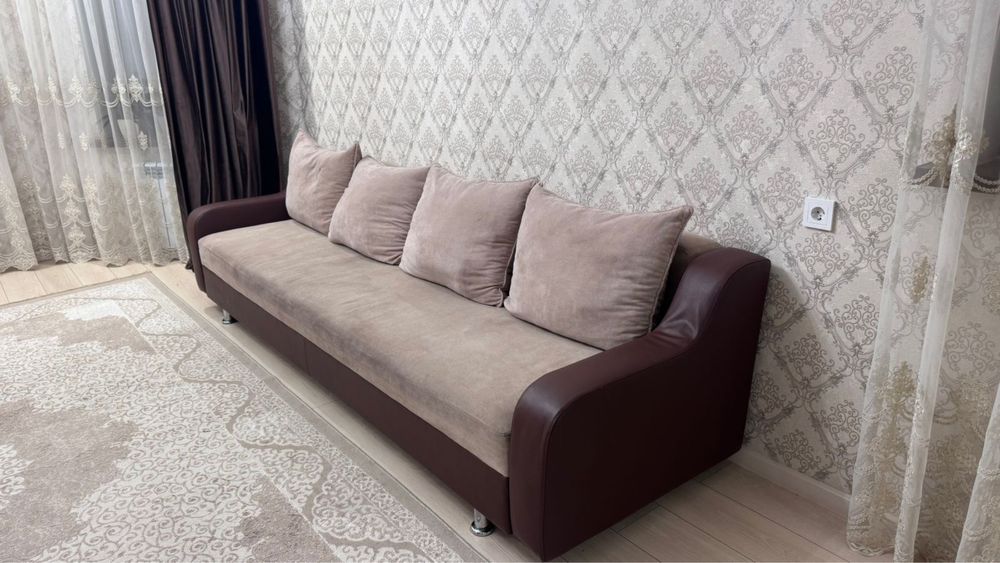 Продам диван в отличном состояний