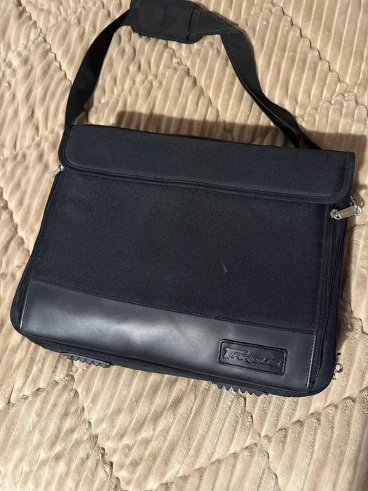 Лаптоп DELL + чанта