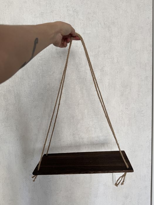 Продается полка настенная