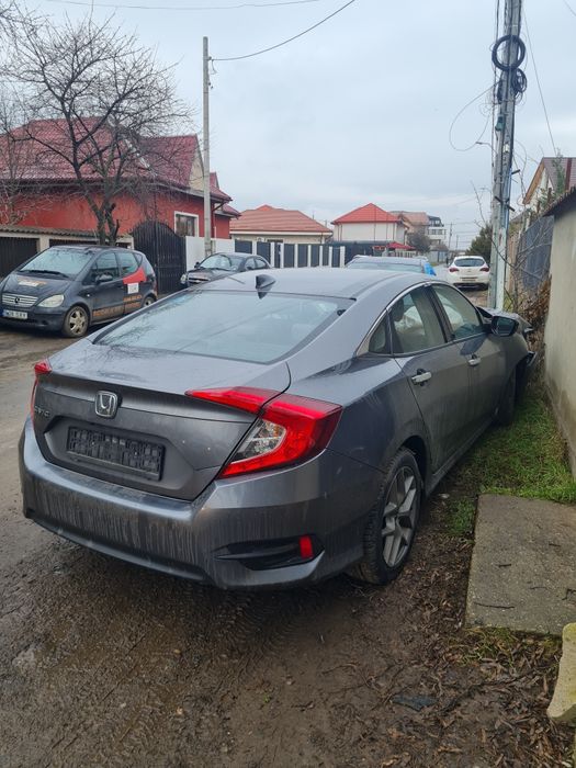 Honda Civic 2018 avariat