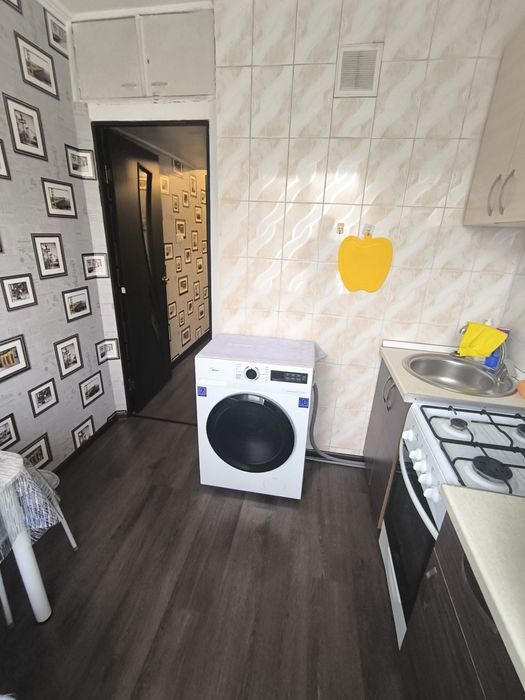 Сдам квартиру посуточно 1 к,8 мкр