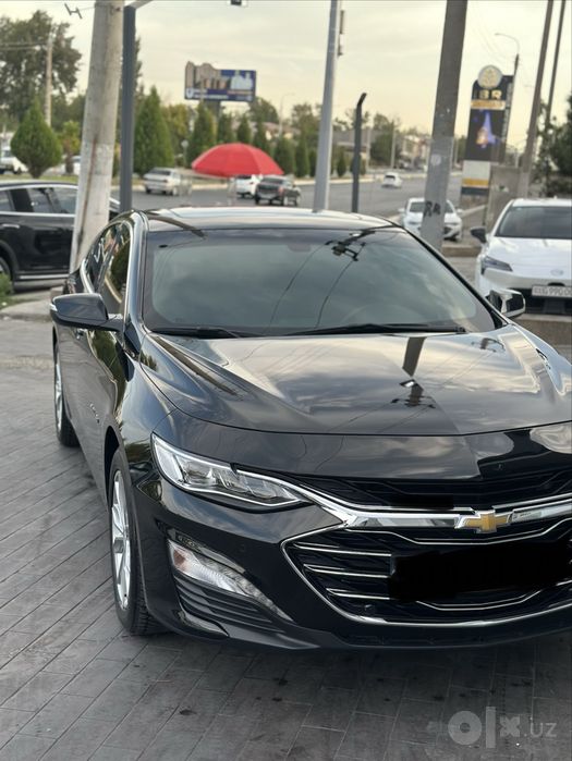 Malibu 2 premer qora faqat parokda kraska bor qogan joyi tozaa
