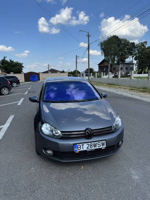 VOLKSWAGEN Golf 2012