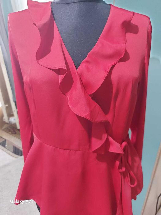 Bluzita rosie eleganta, subtire, finuta Mohito, mas. 34