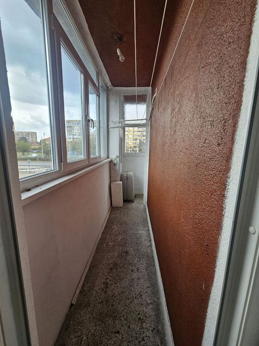 Двустаен апартамент в ж.к. Сухата река! Отлична локация!