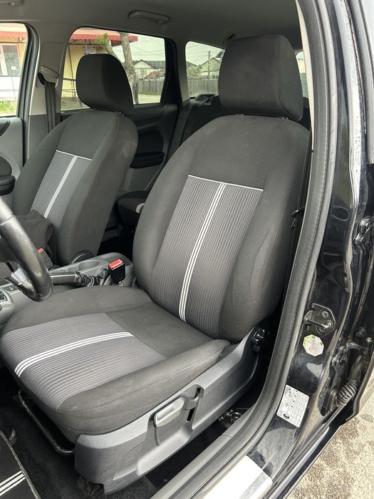 FORD Focus 2011 — imagine 4