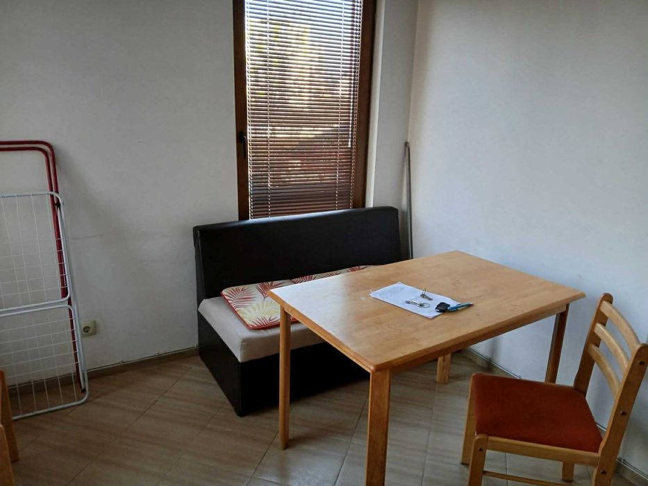 Двустаен ап. под наем в кв. Левски Г, с вкл. паркомясто в цената