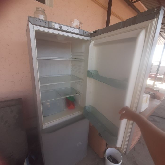 Холодильник бирюса