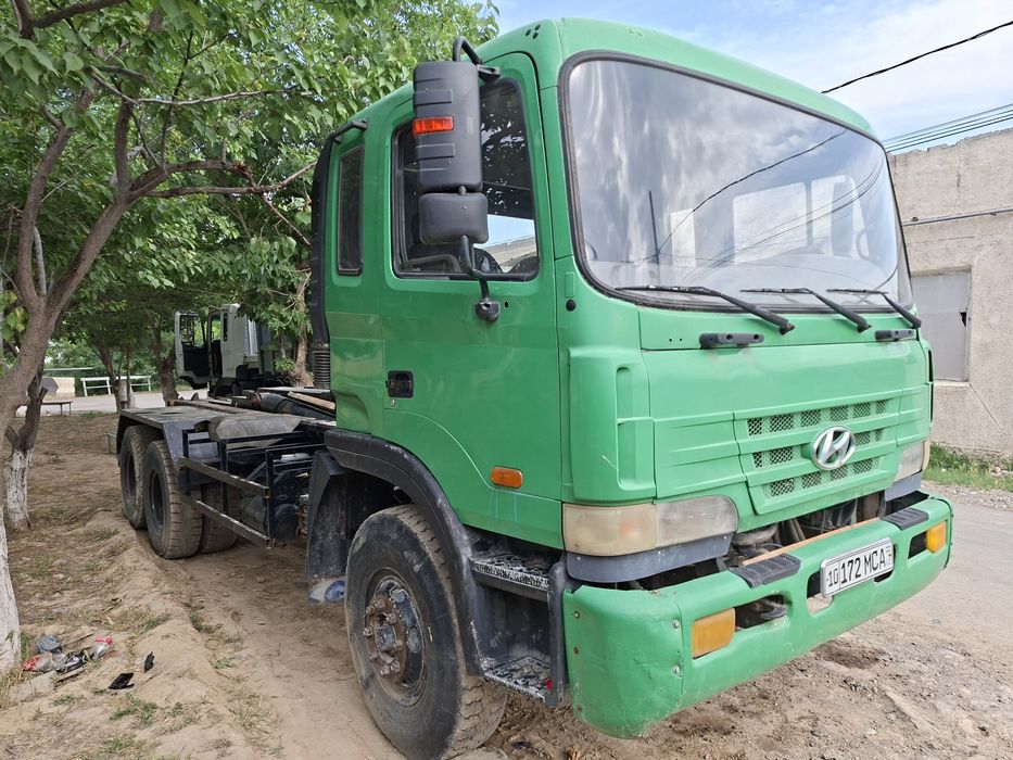 Hyundai 260 sotiladi