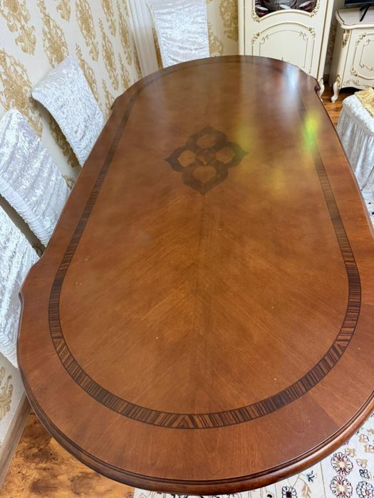 Продам Стол б/у.