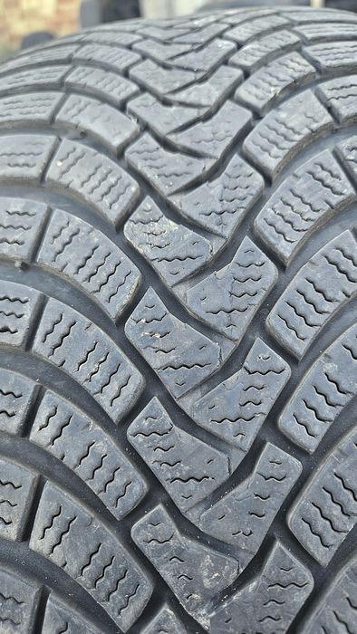 4бр гуми 235 45 18 дот 20 фалкен