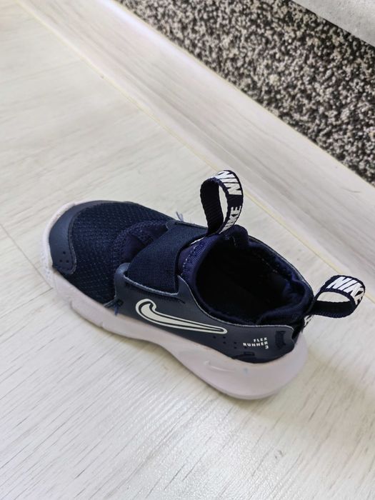 Детски мартонки Nike 21 ном. Подарък пантофи