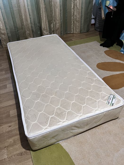 Матрас новый для кровати