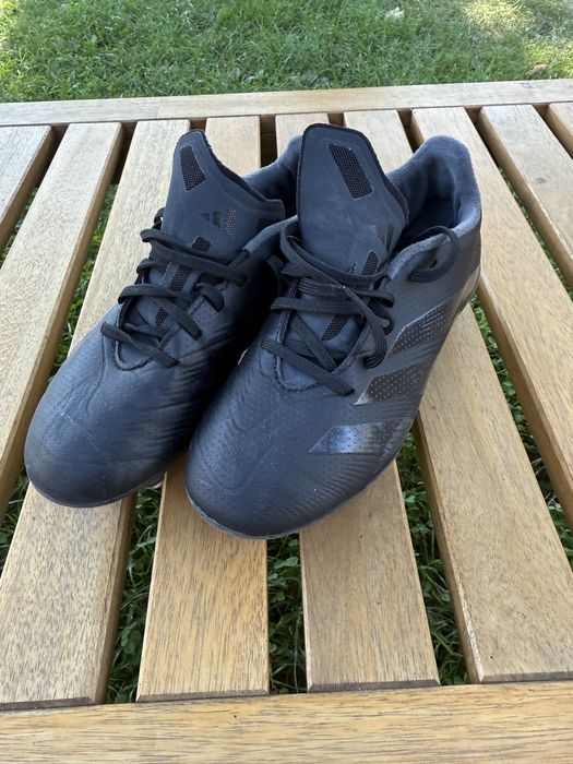 Ghete fotbal Adidas Predator marime 34