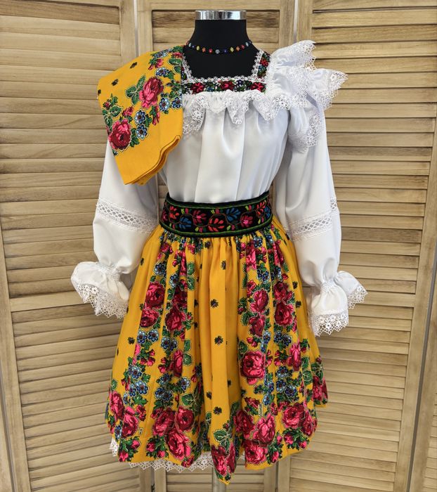 Costum popular de Maramures pentru femei