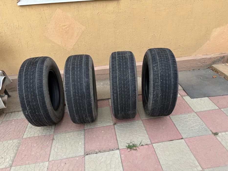 265/65/17 комплект за 45000.