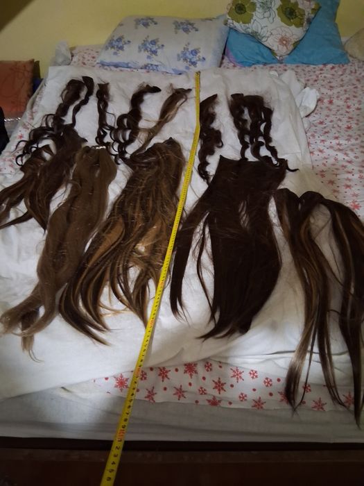 Продавам коса кичури