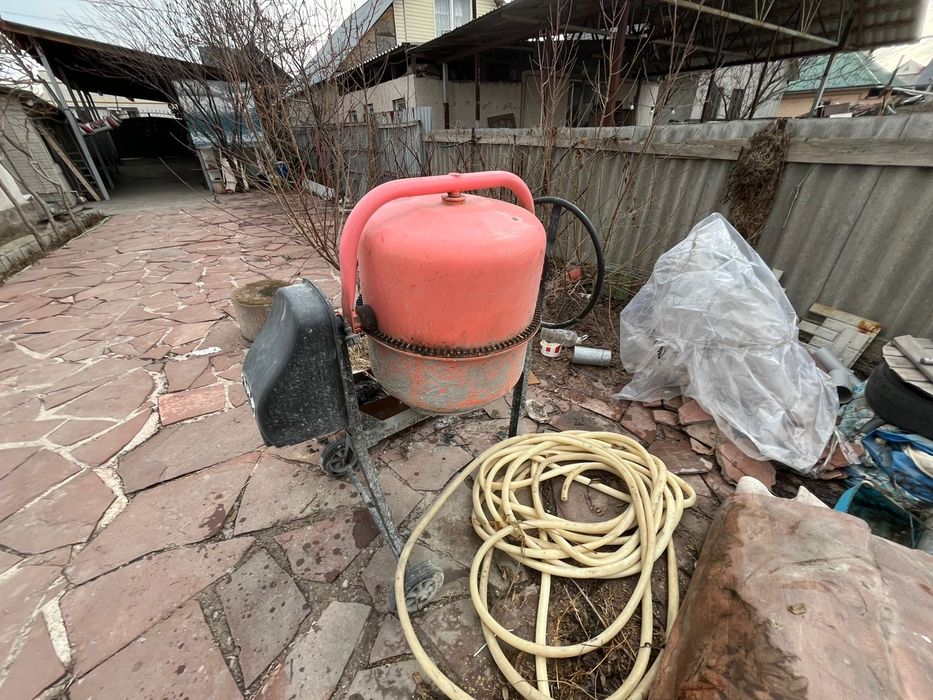 Бетонамешалка бу