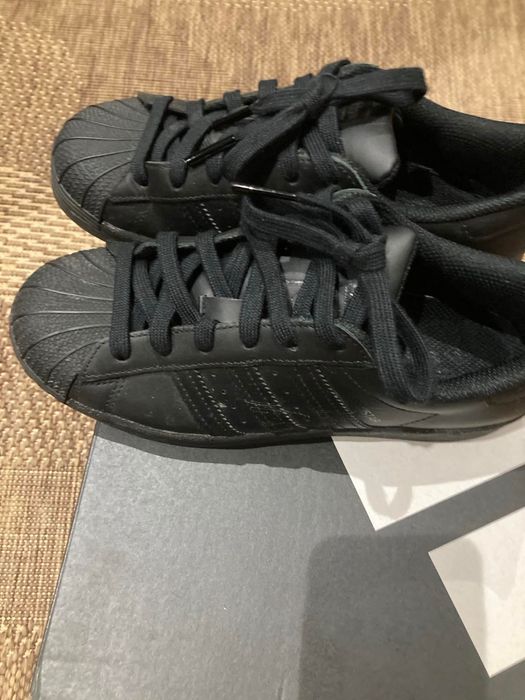 Адидас кожени кецове