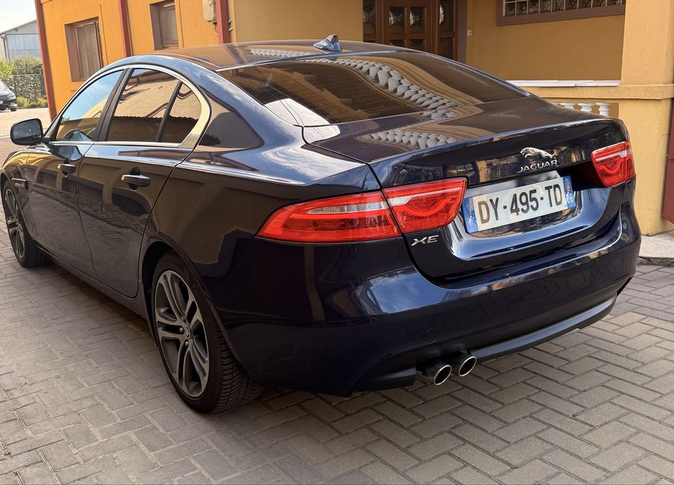 Jaguar xe 2.0 d 180cp