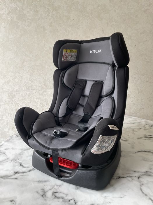 Детское автокресло KRUIZ.