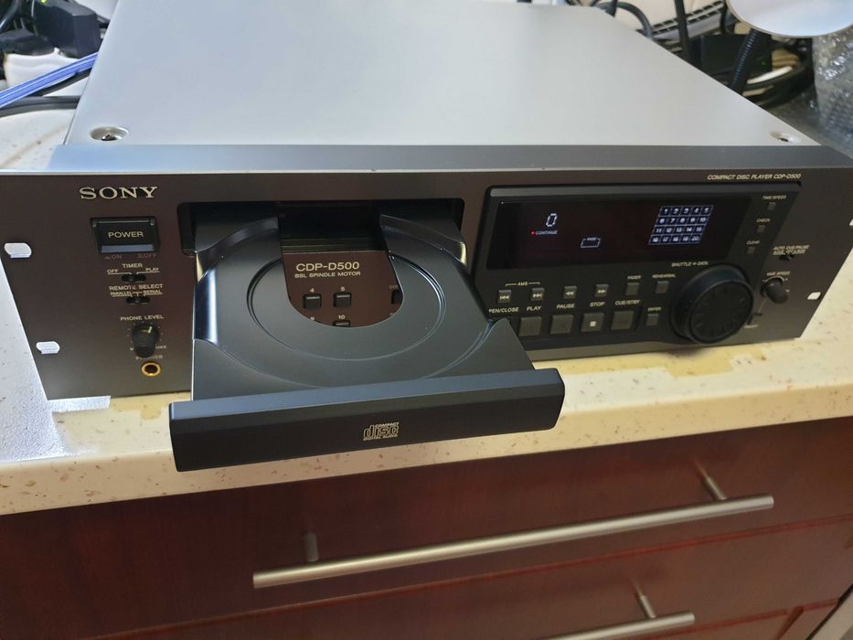 Profesional SONY CD Player CDP - D 500