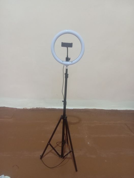 Shtativ telfon ushlagich yosh blogerlar uchun