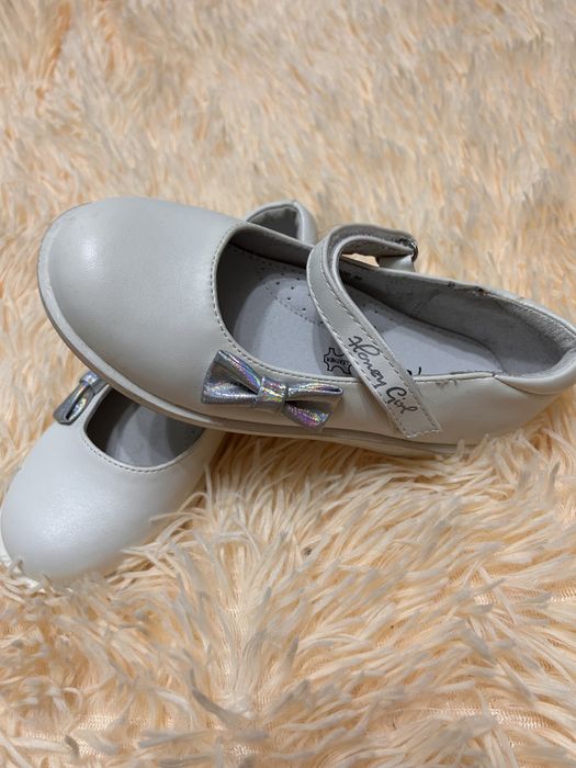 Продам новые туфли