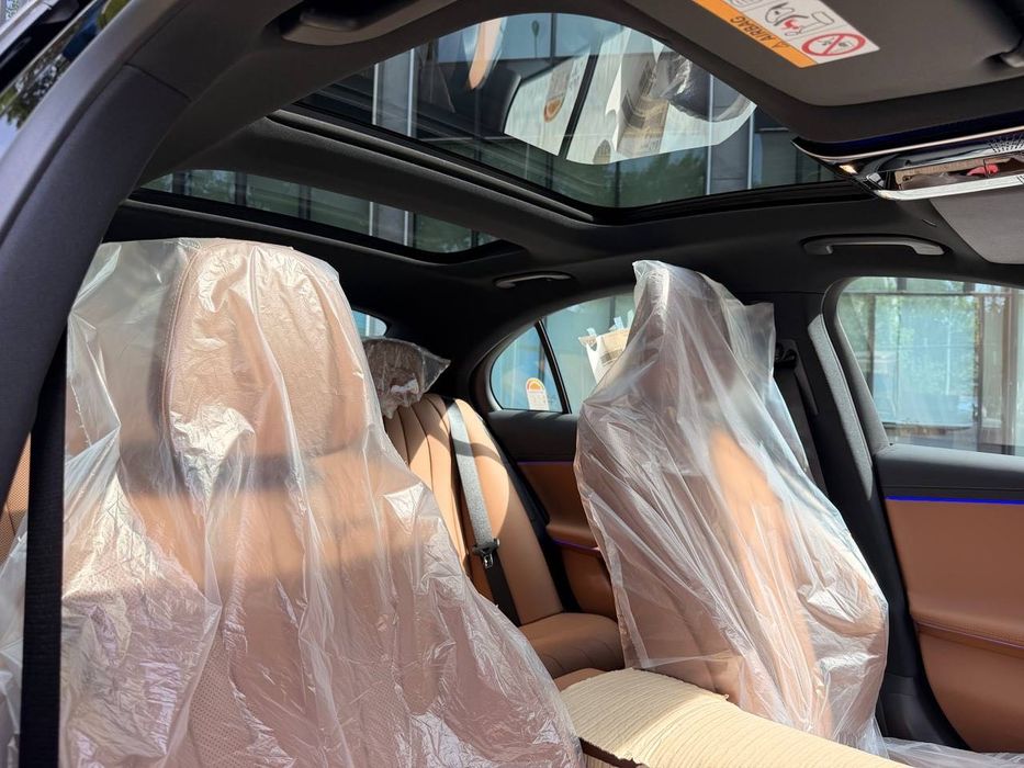 Yangi Mercedes Benz E300 AMG Line
