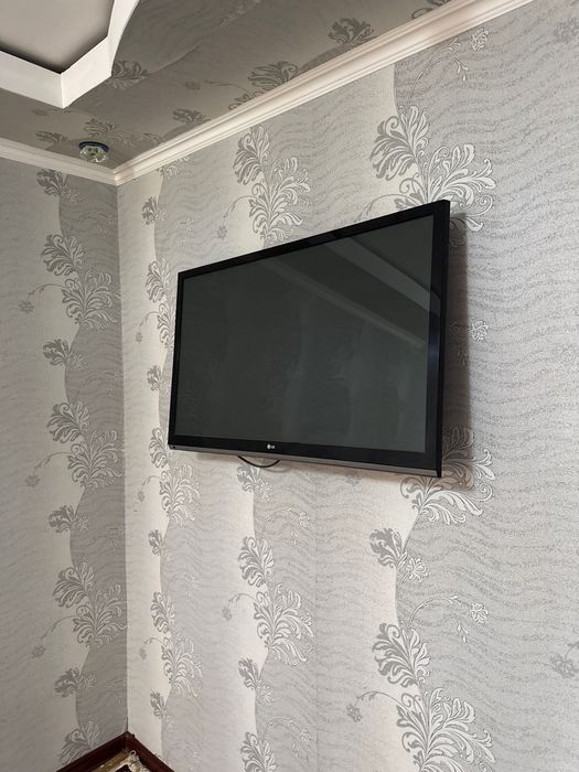 Телевизор LG , 43 сантиметров