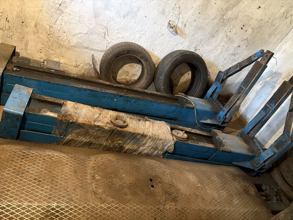 Подменик винтов трифазен