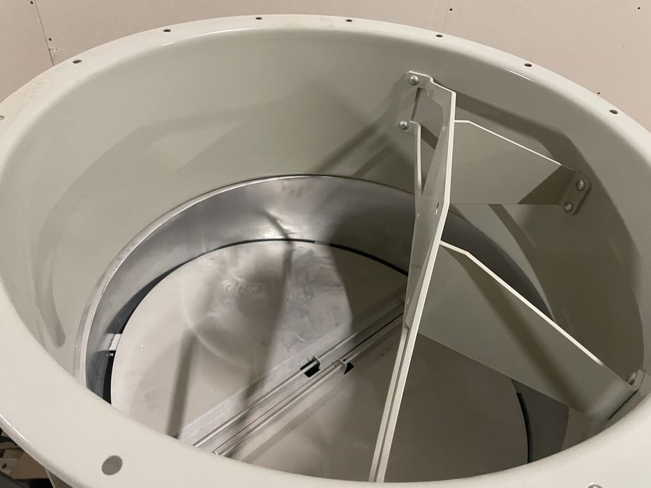 Корпус с възвратни клапи за въздух