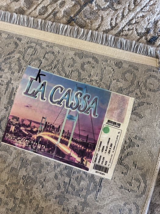 Продам ковёр 2 на 2,5