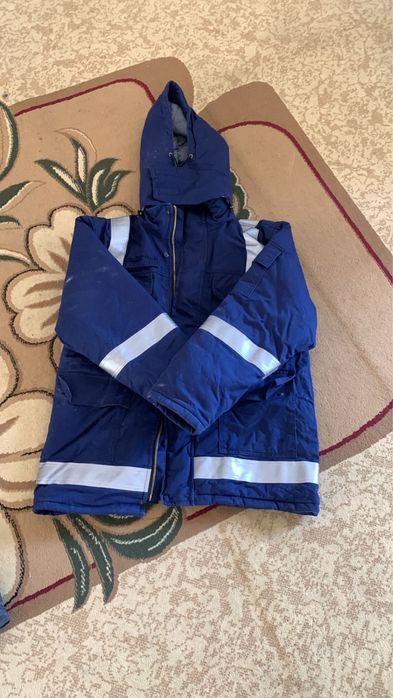 Продаётся тёплая рабочая одежда (куртка + штаны)